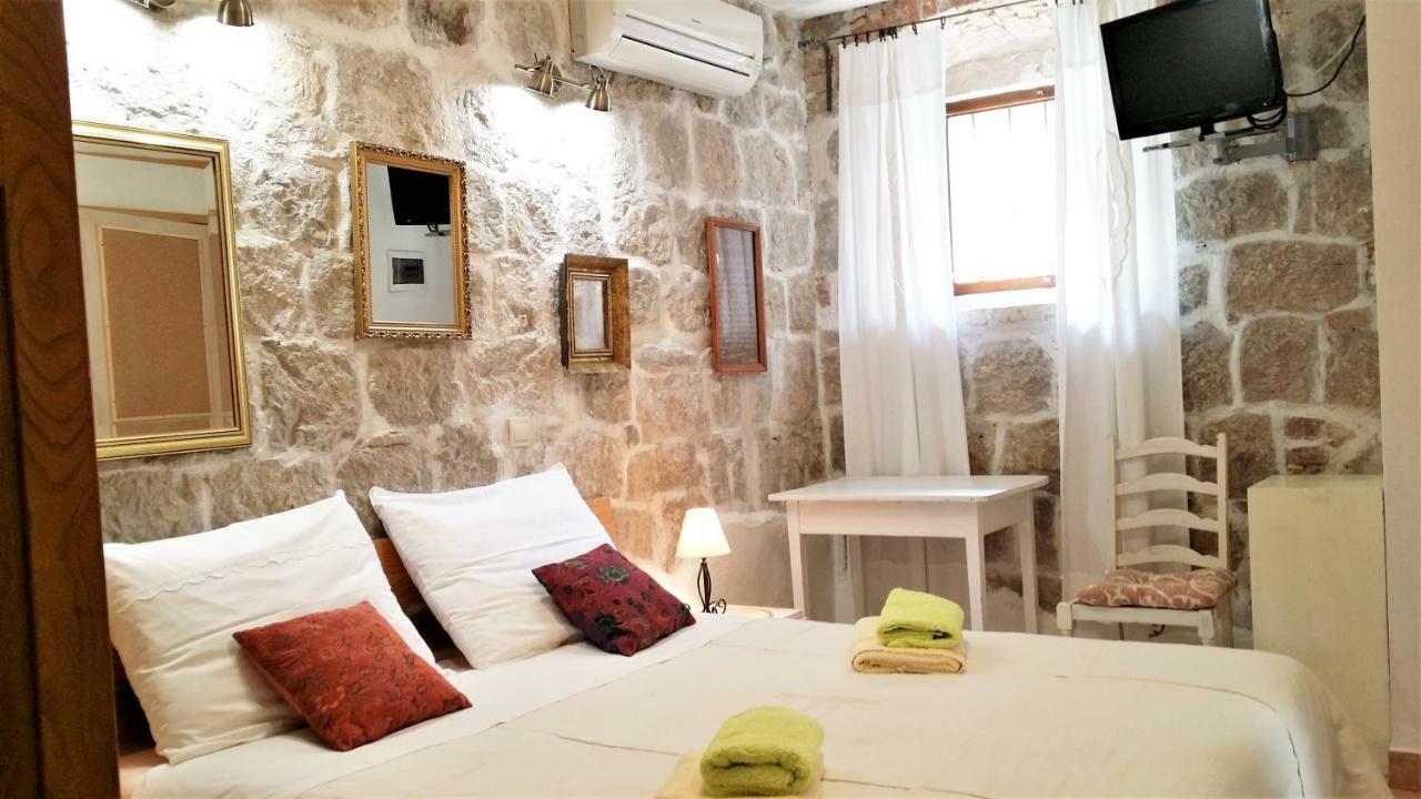 Authentic Mediterranean Apartment Split Exterior foto